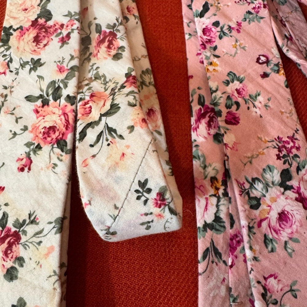 Tilden Co., Floral Women's Scarves Set of 3, Molly Ringwald inspired, 1980s vibe - Picture 3 of 5